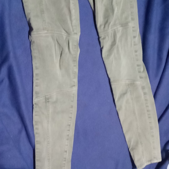 Pants - Picture 2 of 4